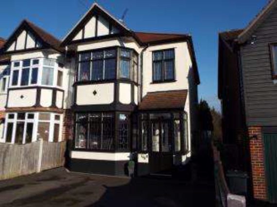 3 Bedroom End of Ter...